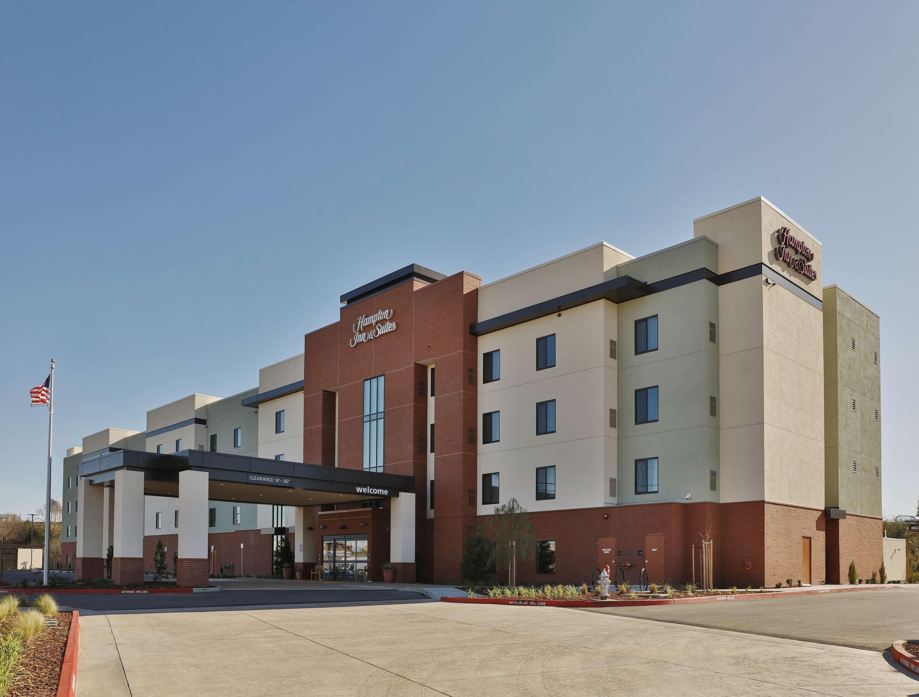 Hampton Inn & Suites Sacramento At Csus Bagian luar foto