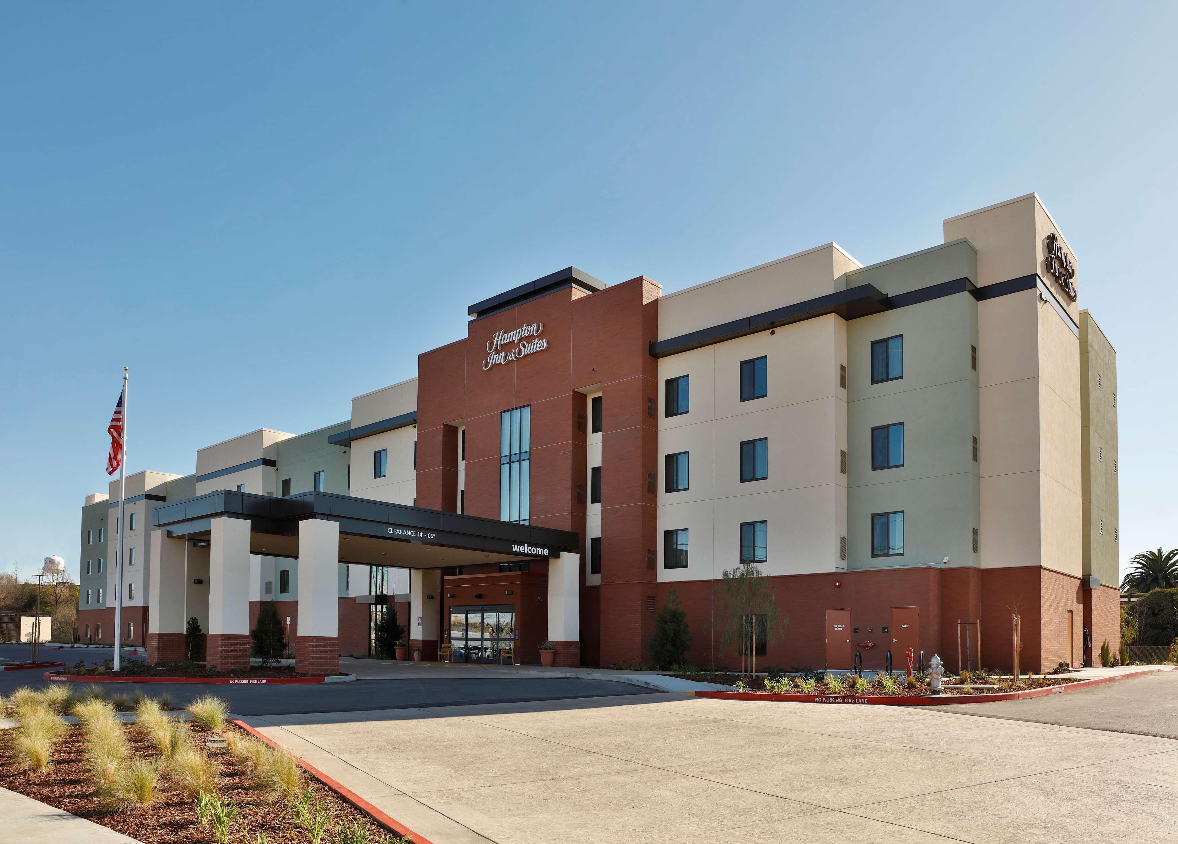 Hampton Inn & Suites Sacramento At Csus Bagian luar foto