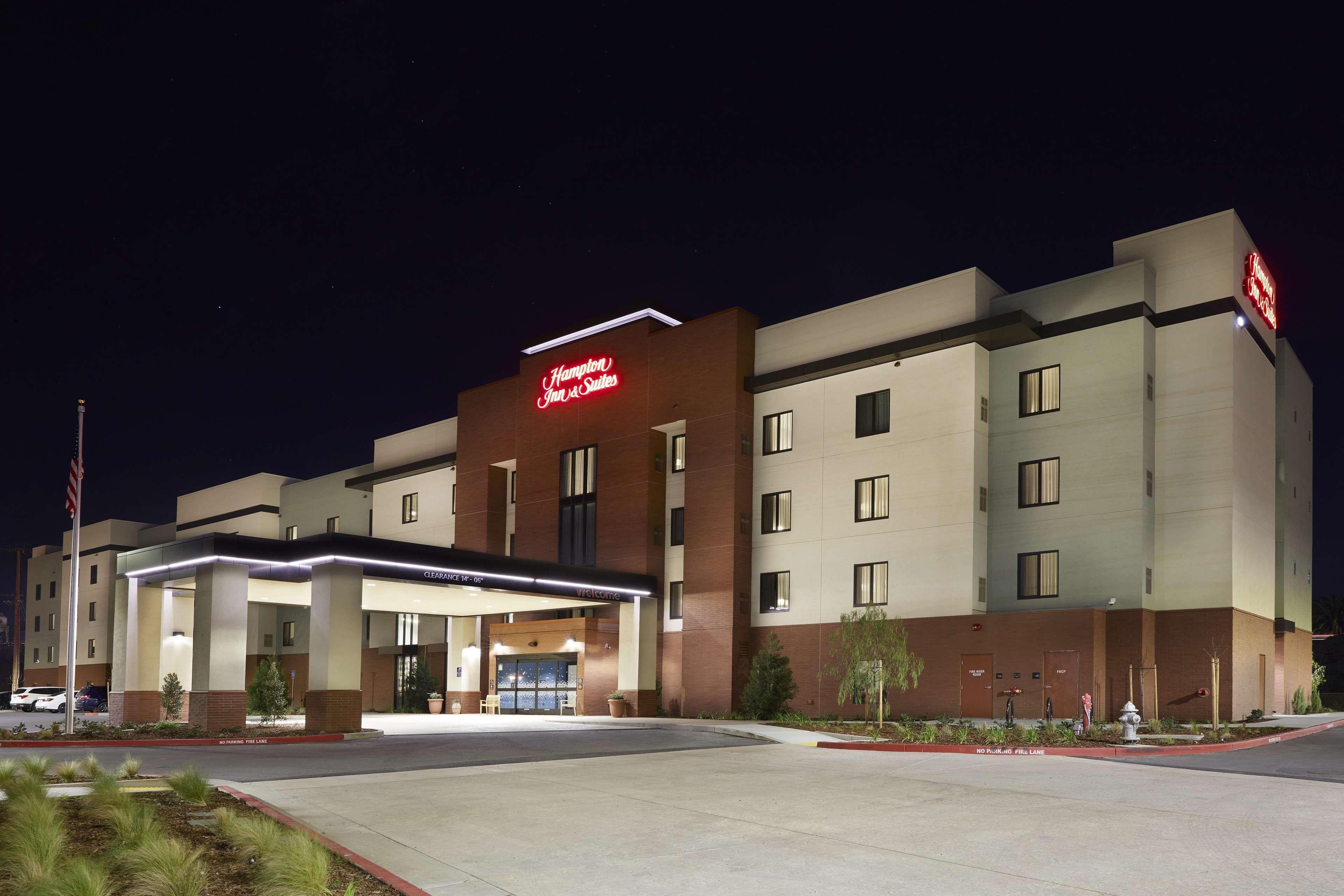 Hampton Inn & Suites Sacramento At Csus Bagian luar foto