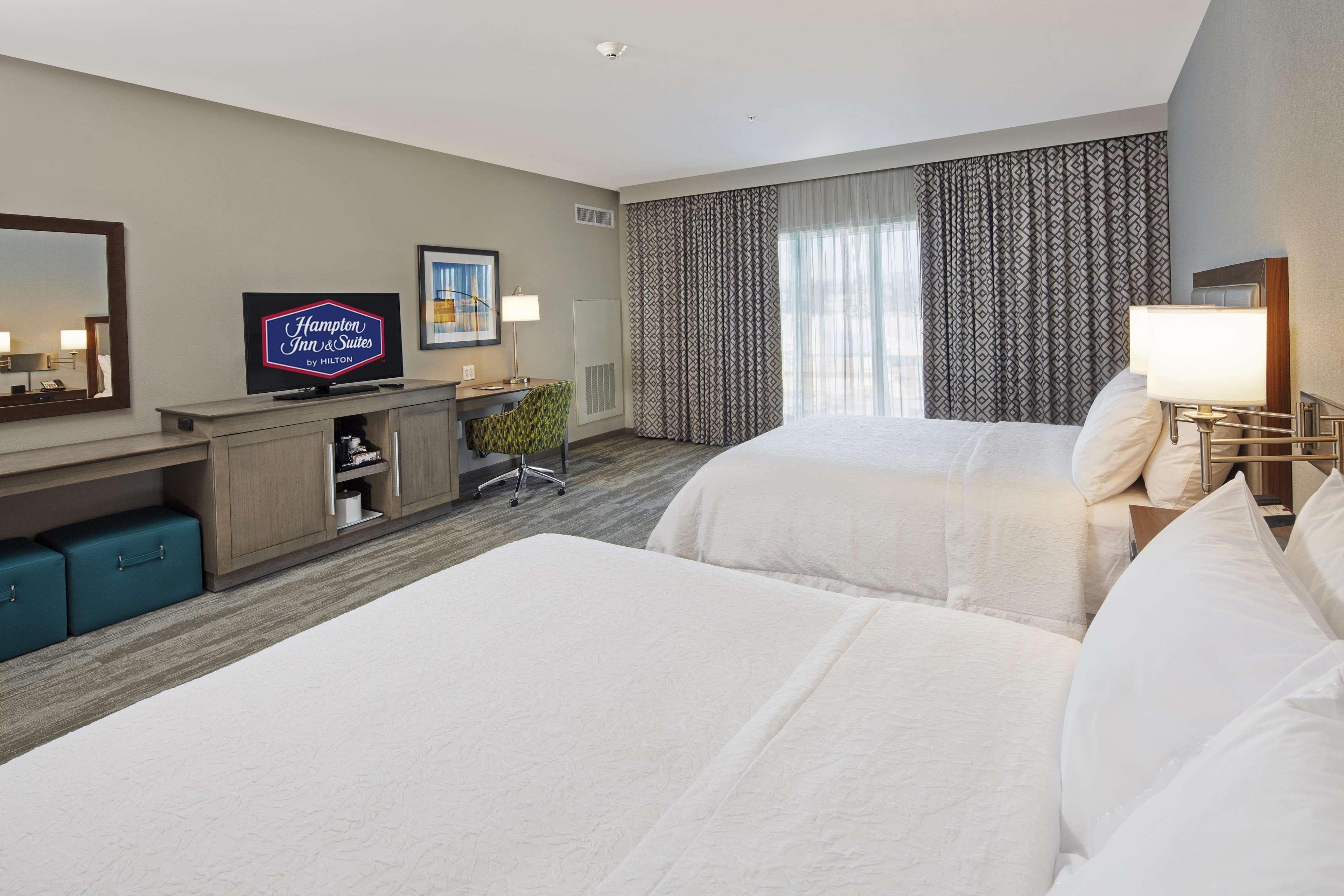 Hampton Inn & Suites Sacramento At Csus Bagian luar foto