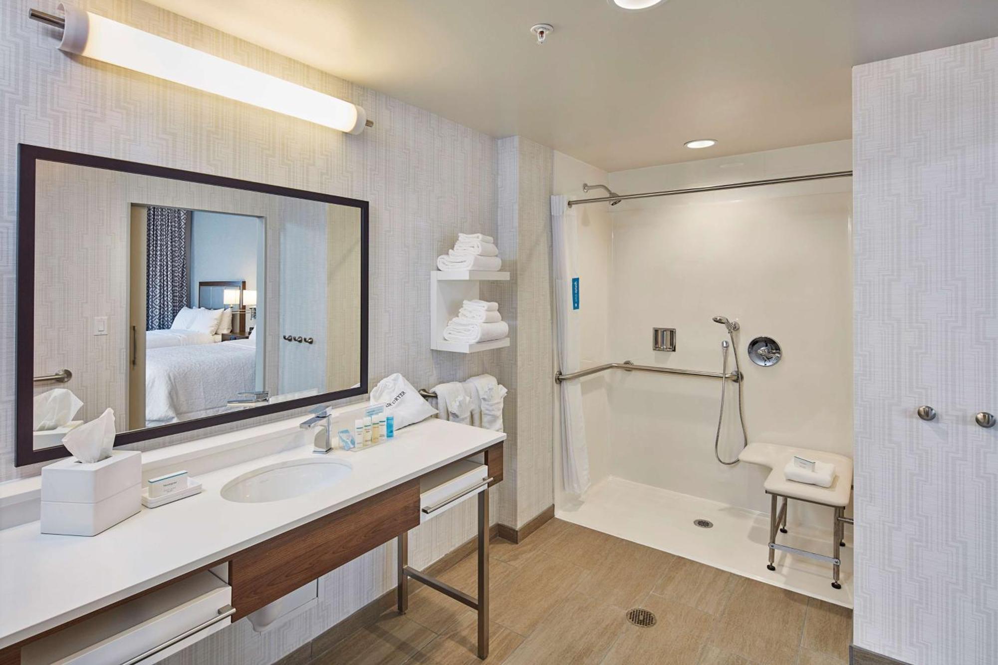 Hampton Inn & Suites Sacramento At Csus Bagian luar foto