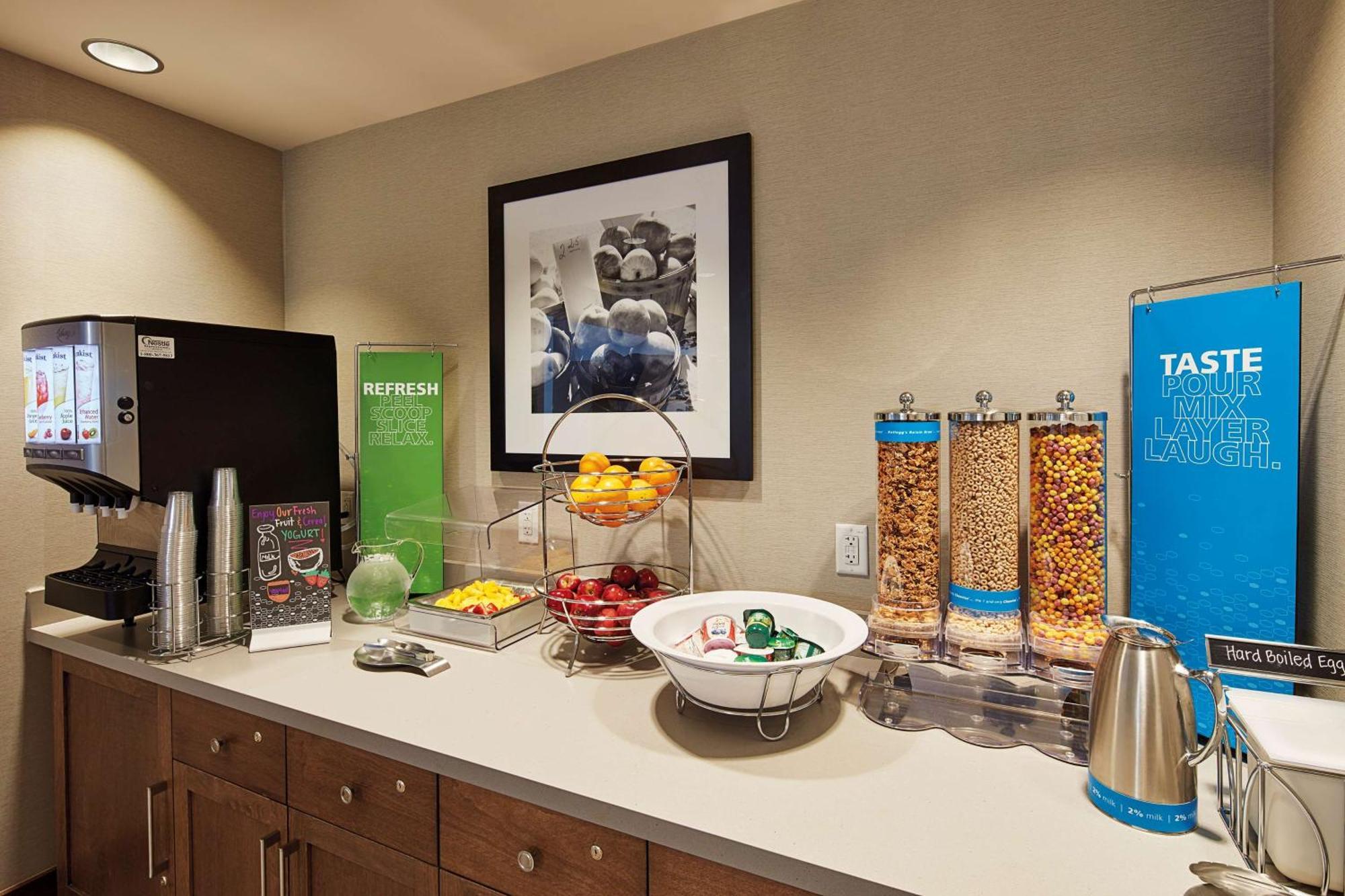 Hampton Inn & Suites Sacramento At Csus Bagian luar foto