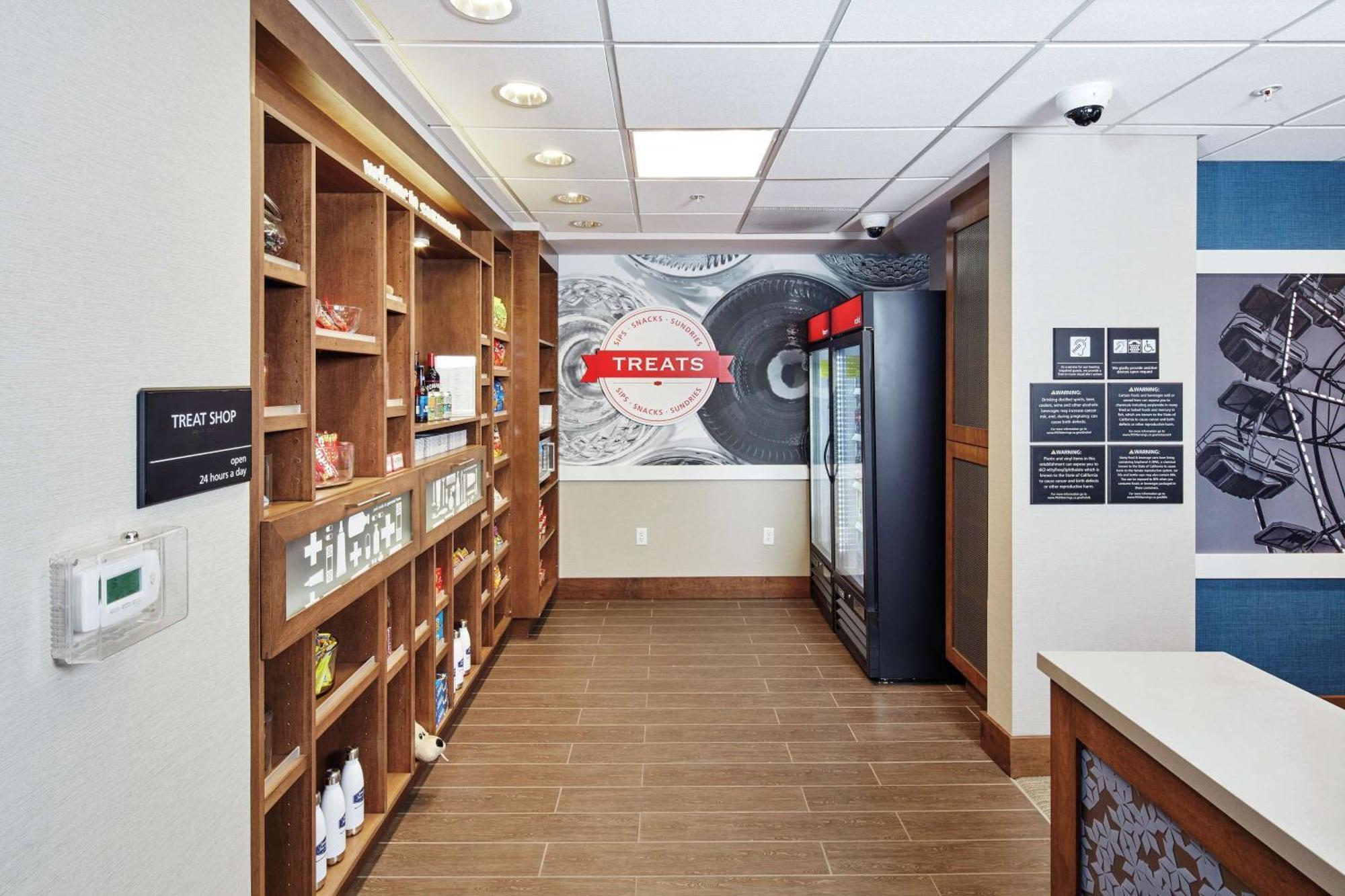 Hampton Inn & Suites Sacramento At Csus Bagian luar foto